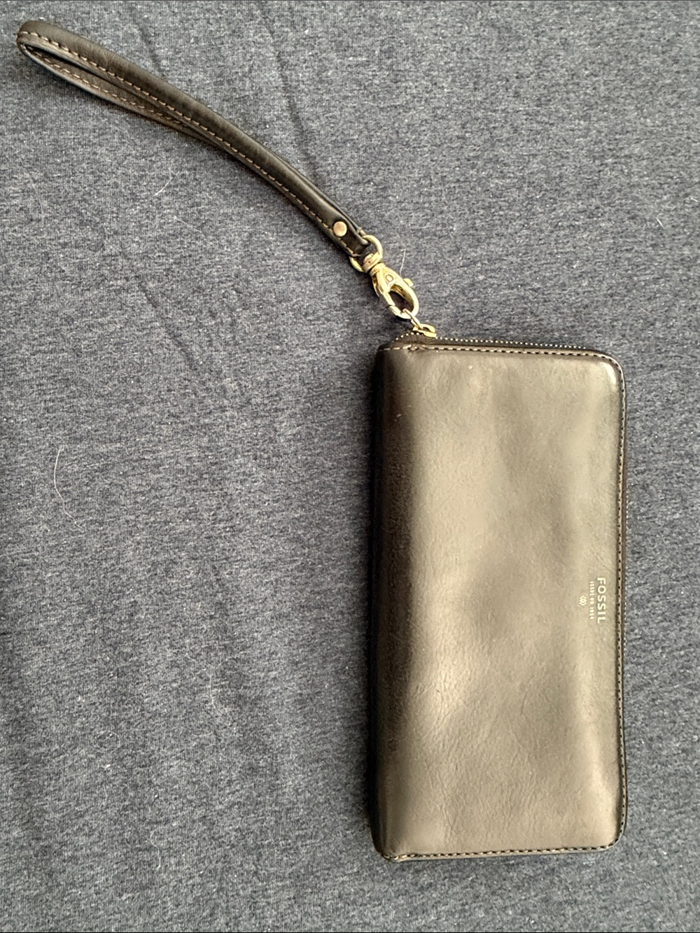 Fossil Black Leather Zip Wristlet with Gold Hardware